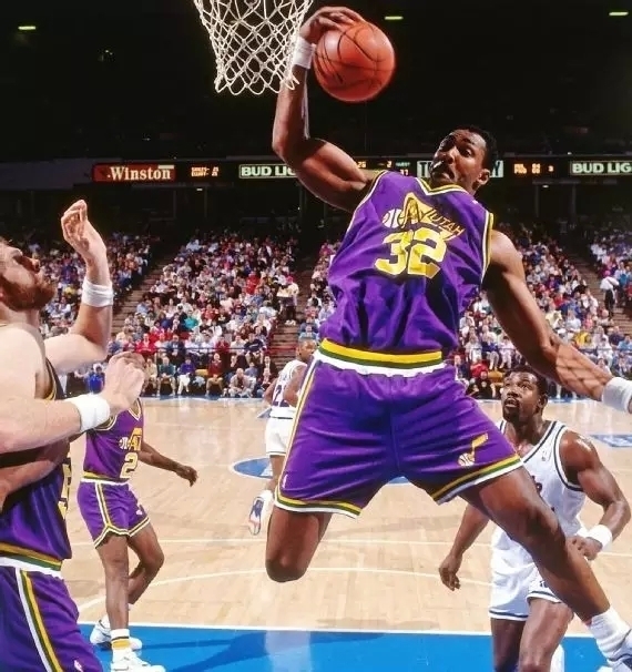 转会市场上 转会市场上